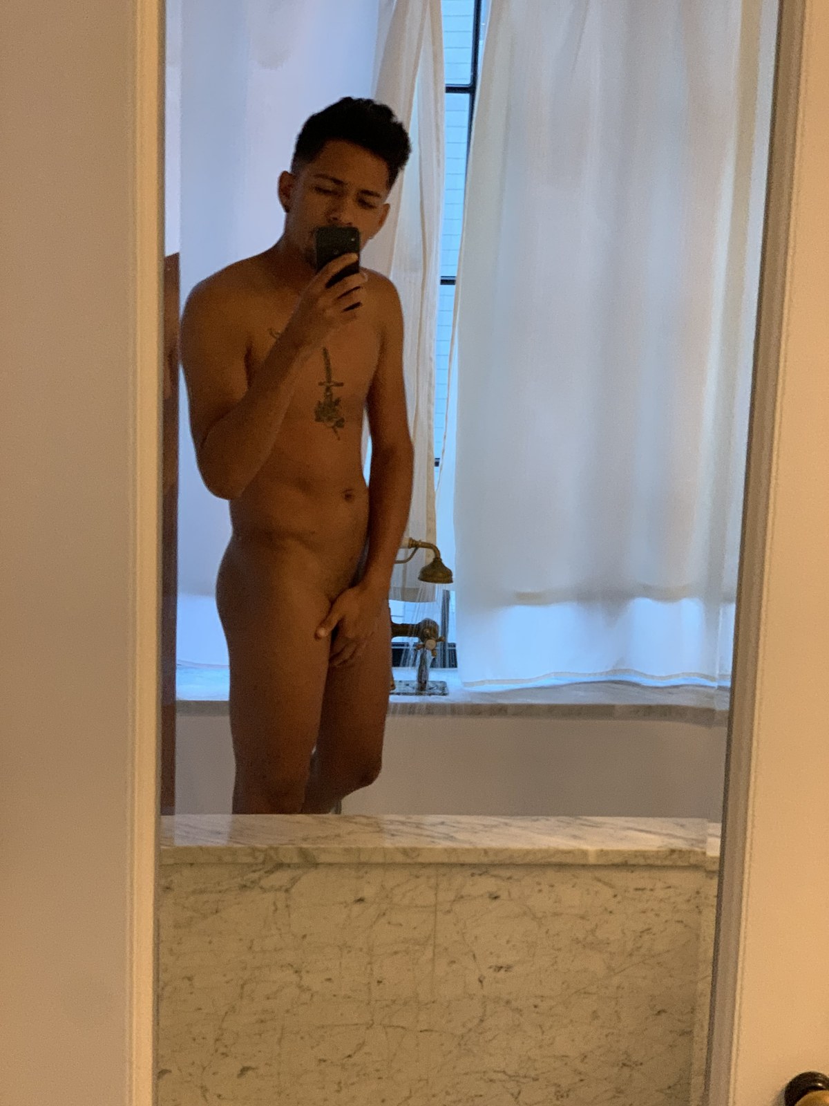 Teylerrr – Whasap +******** - Foto 3